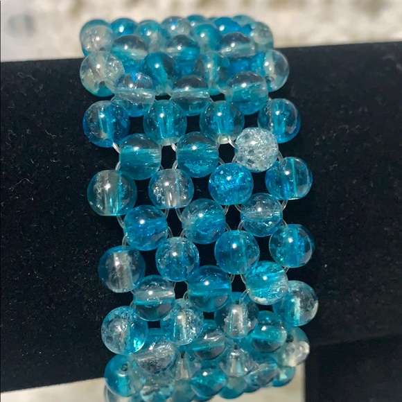 Aqua Crackled Glass Carpet Bracelet - Picture 2 of 3